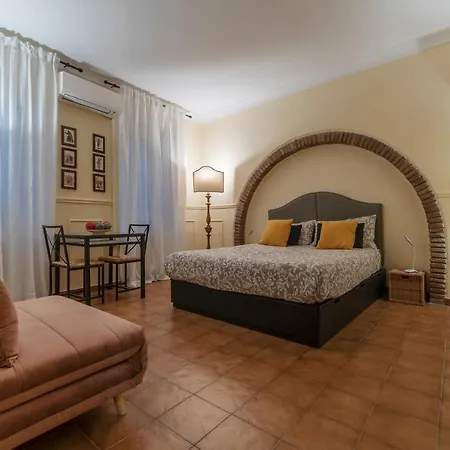 Daire Guesthost - Piazza Navona & Pantheon